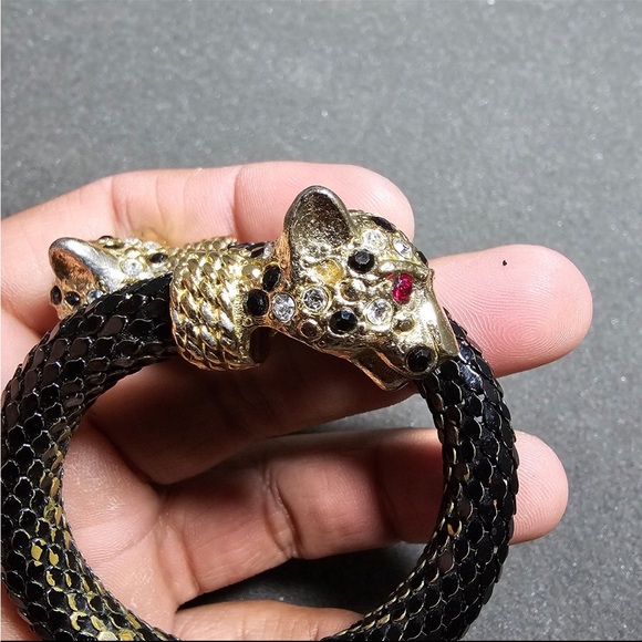 Whiting & Davis Gold Tone Black Mesh Double Panther Heads Wrap Around Bracelet - Picture 3 of 13